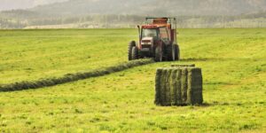 hero image farm tractor